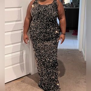 Fashion NovaBlack and Gold Sequin Gown 2X
